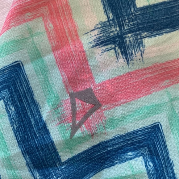 Virtually new Ivivva girls Size 14 or Women’s 0-2 Lululemon speed shorts. Worn1x - Picture 3 of 5